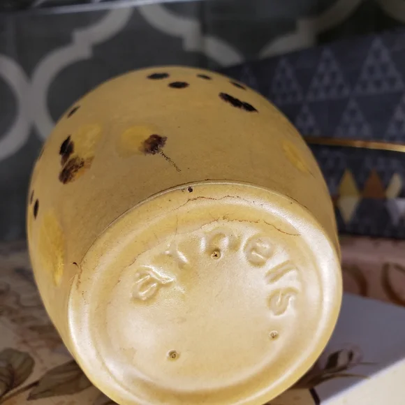 Arnels Art vase 5in tall - Picture 3 of 3